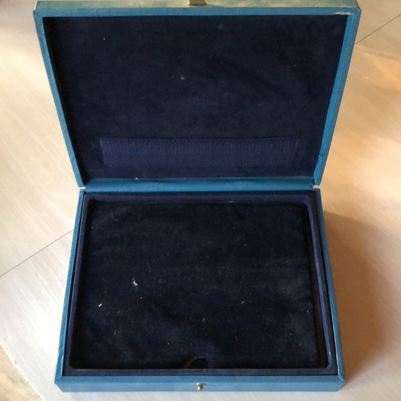 Vintage Avon jewelry box - Picture 3 of 4